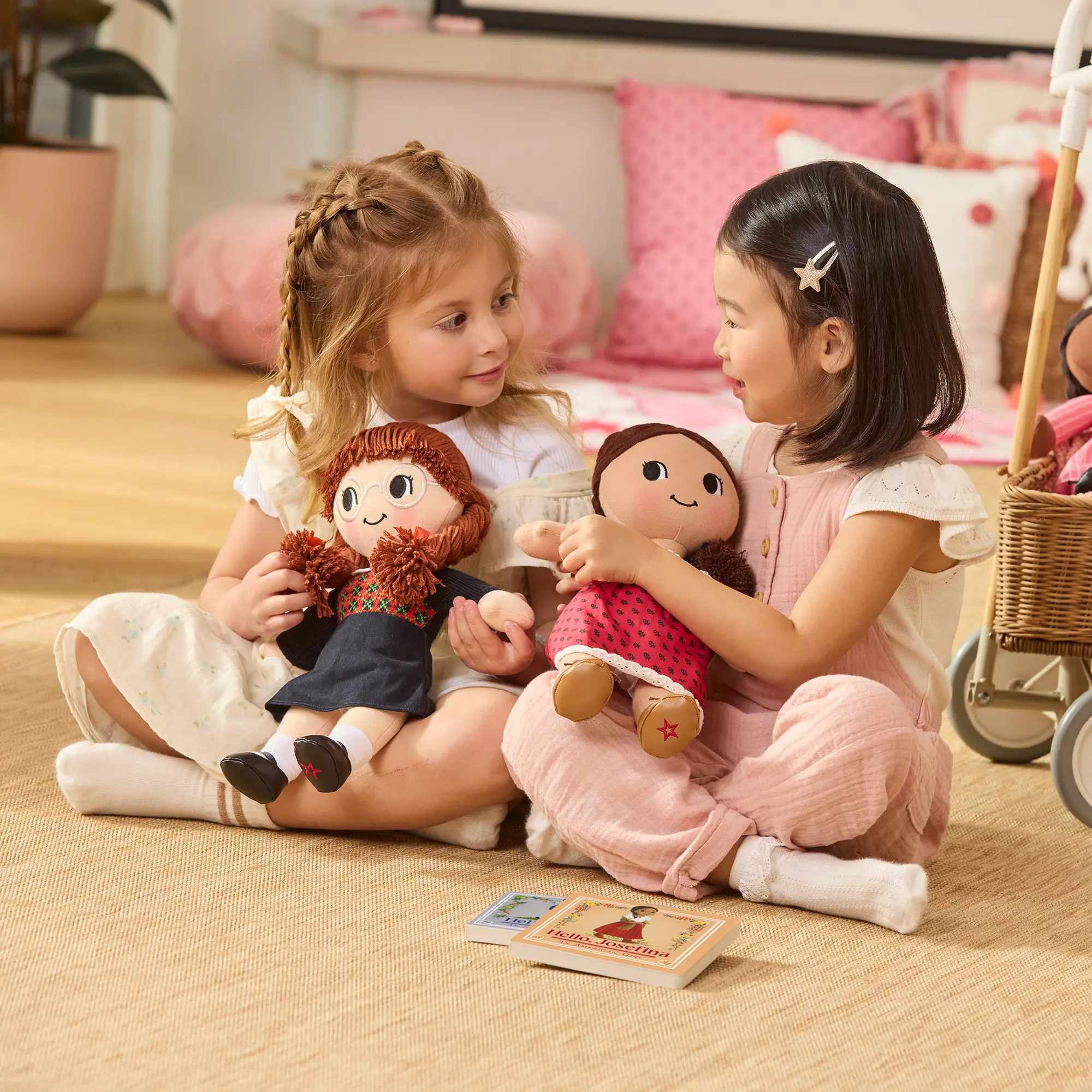 My First Molly Doll & Board Book (Historical Characters) - Image 15